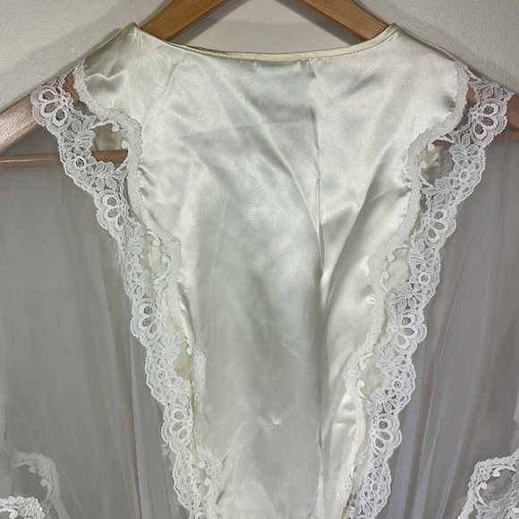 Angelic Bridal Lace Tule Satin Bow Robe Lingerie pearl buttons night gown Ivory - Picture 9 of 10